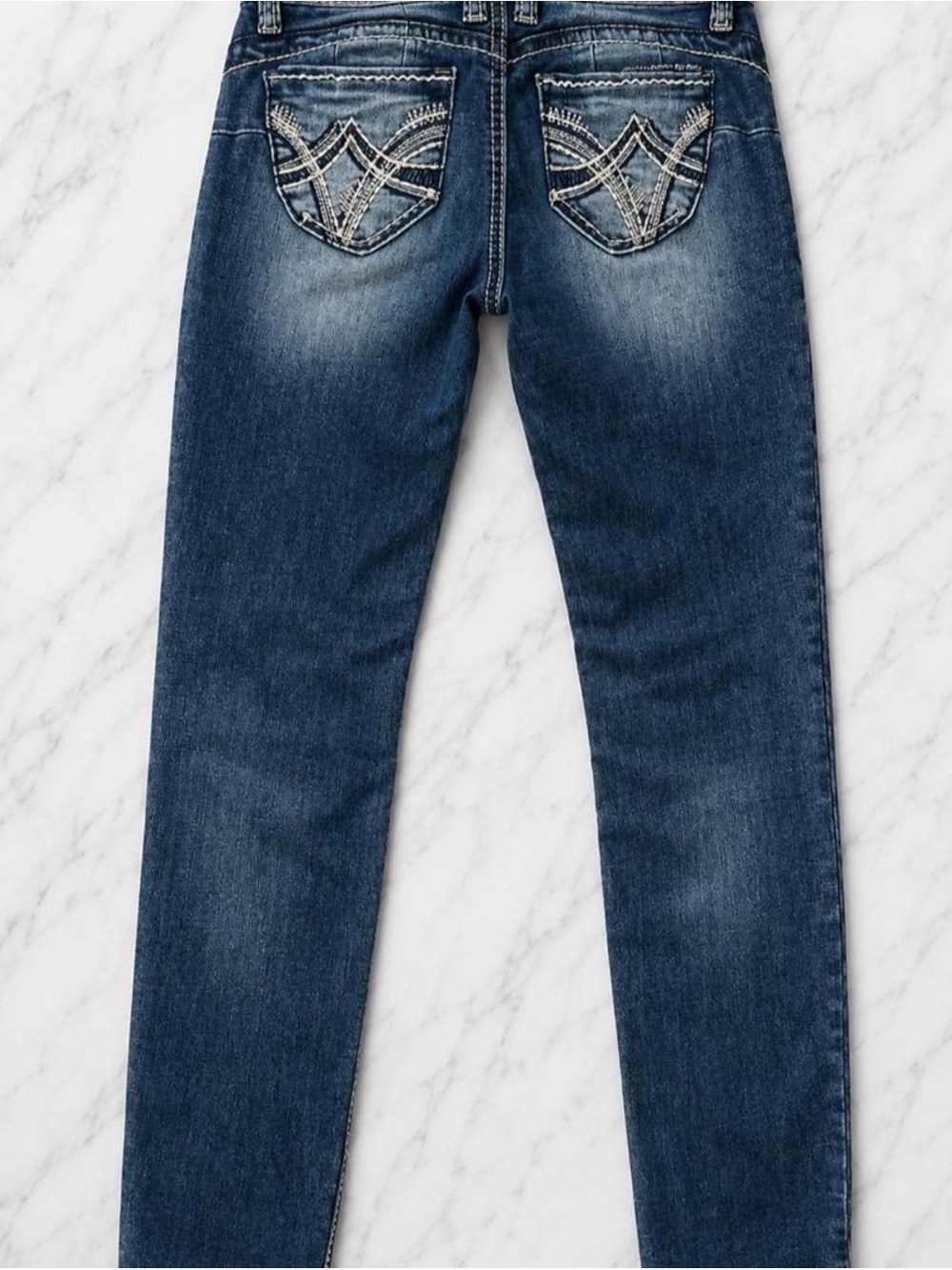 YMI WannaBettaButt Skinny Jeans Y2K Dark Wash Distressed Embroidered Size 3 - Picture 3 of 4